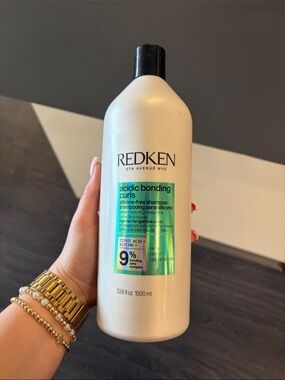Redken Acidic Bonding Curls Silicone-Free Shampoo - White with Teal Label